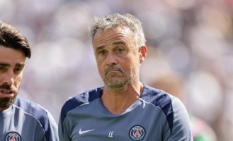 欧冠冠军巴黎陷主场溃败泥潭，1-3不敌摩纳哥，失误频发信心大受打击