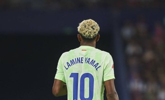 巴萨新球场启用再遇阻！蒙特惠奇奥林匹克体育场面临挑战